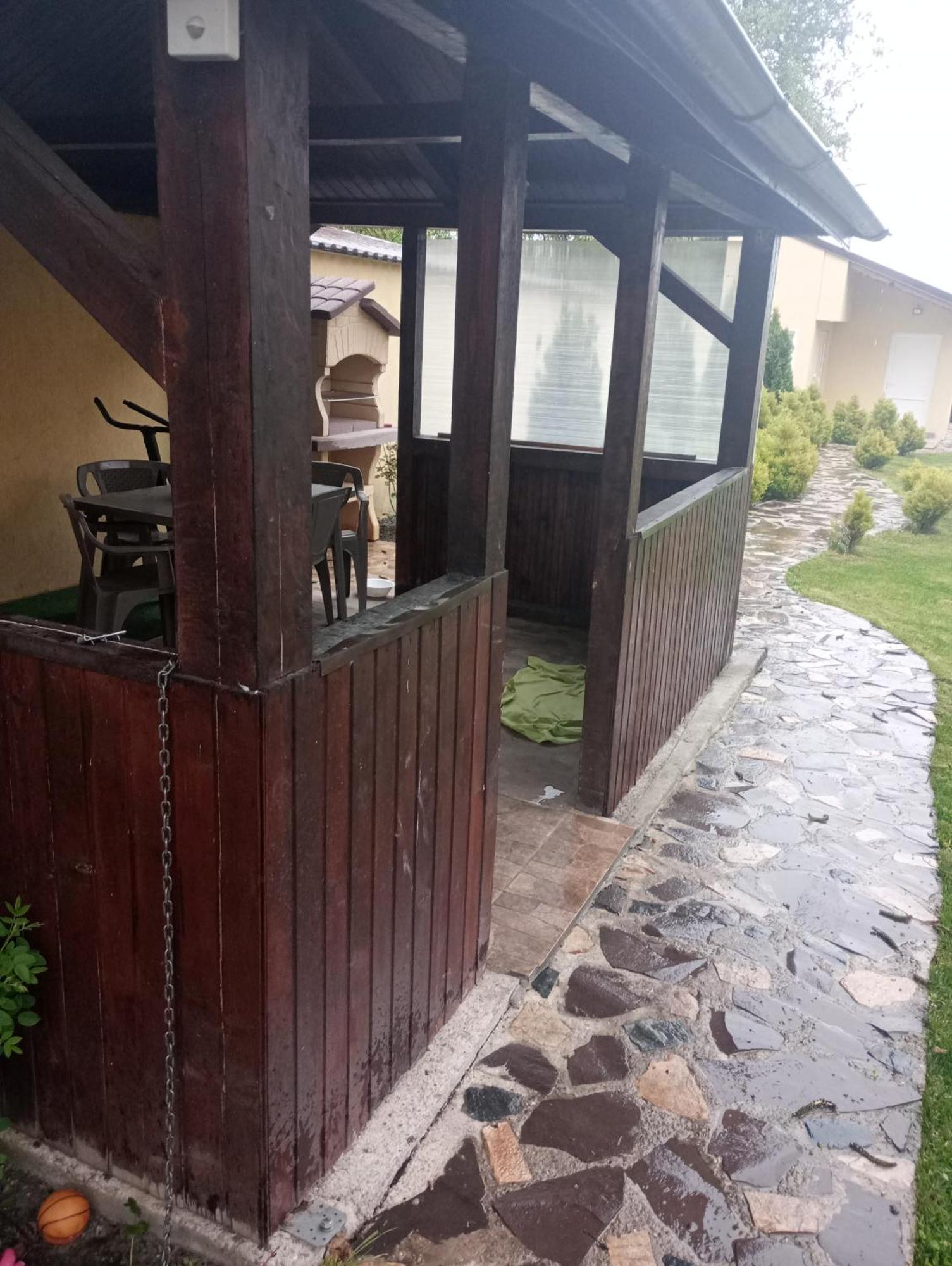 Izabella Guest House Săcele Exterior photo