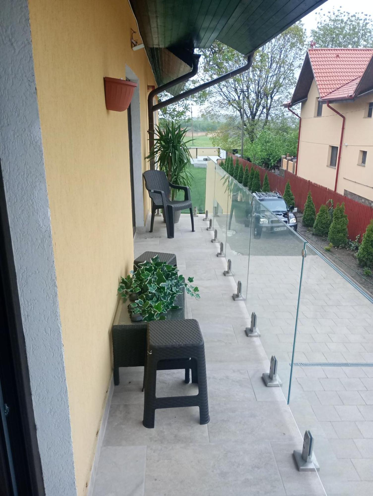 Izabella Guest House Săcele Exterior photo